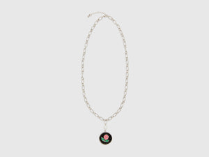 Collana con pendente e fiore rosa