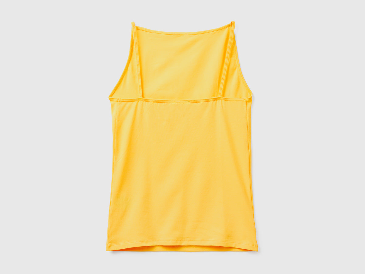 Top smanicato in cotone elasticizzato dalla vestibilità aderente