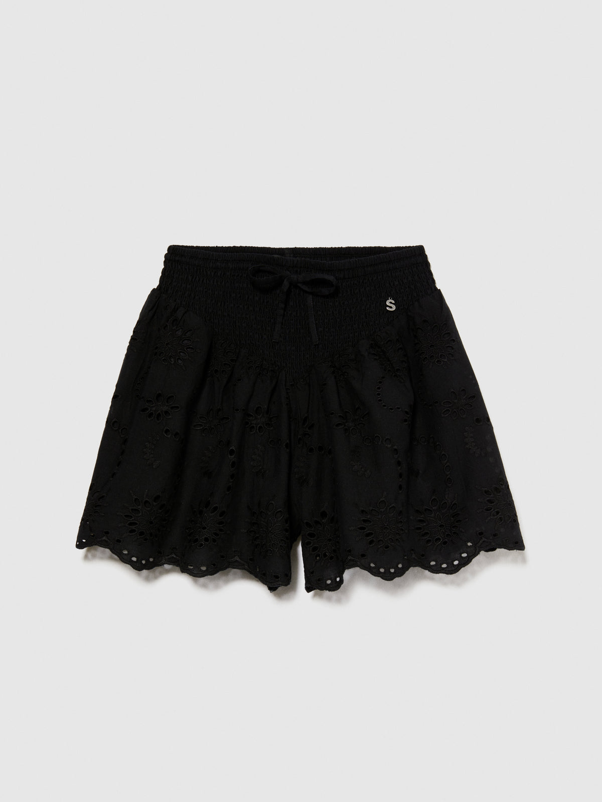 Shorts ricamati