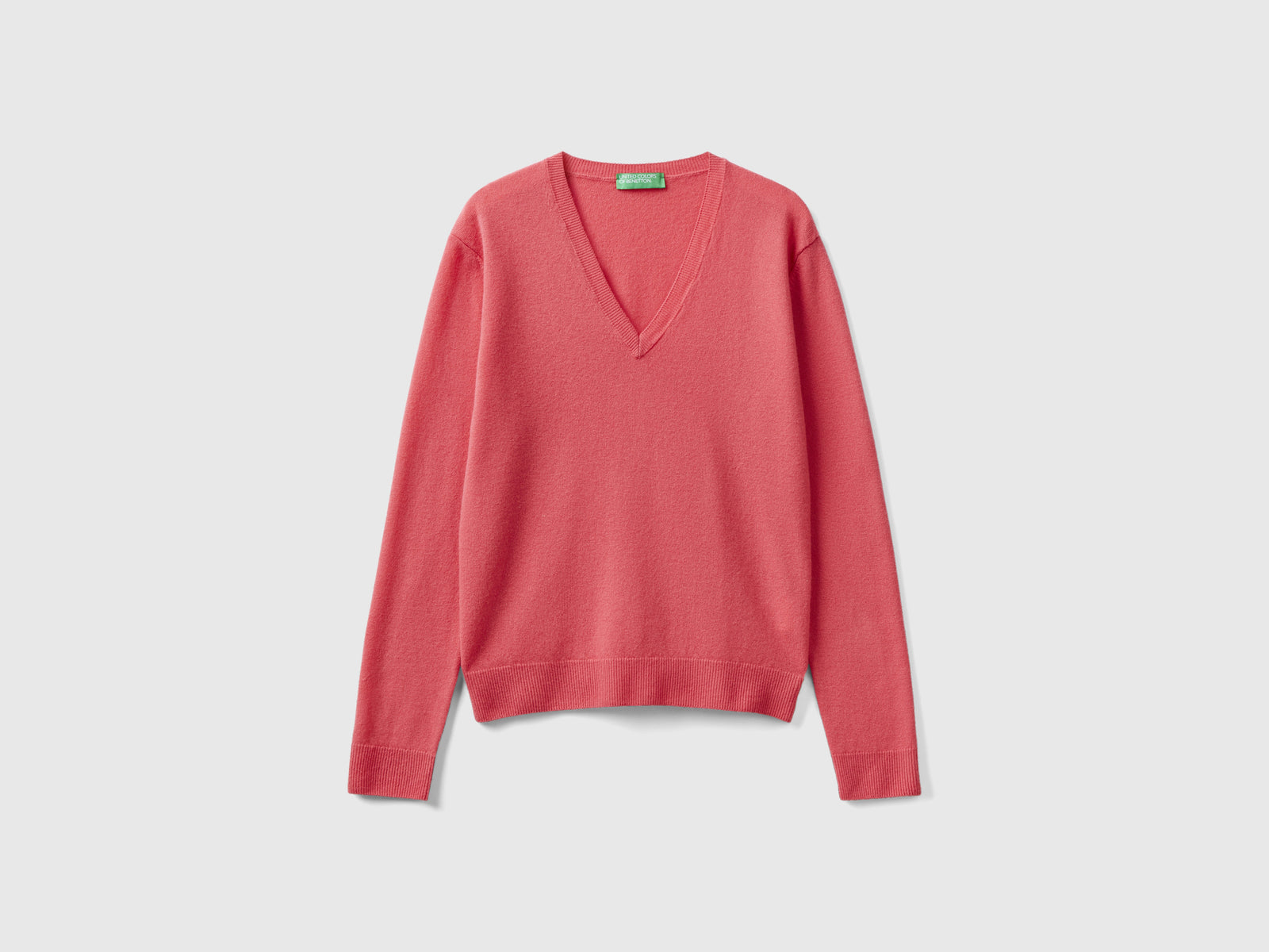 Maglia con scollo a V rosso in pura lana Merino da donna fragola 2 | Benetton Outlet