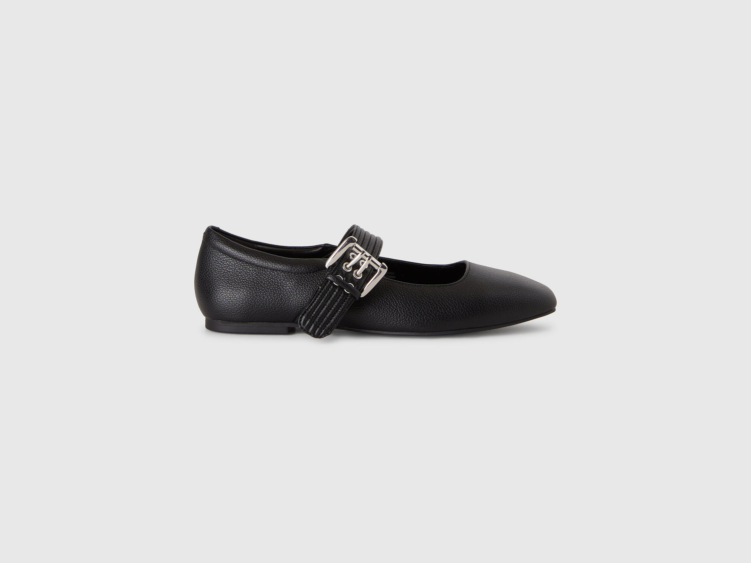 Ballerine con cinturino da donna nero | Benetton Outlet