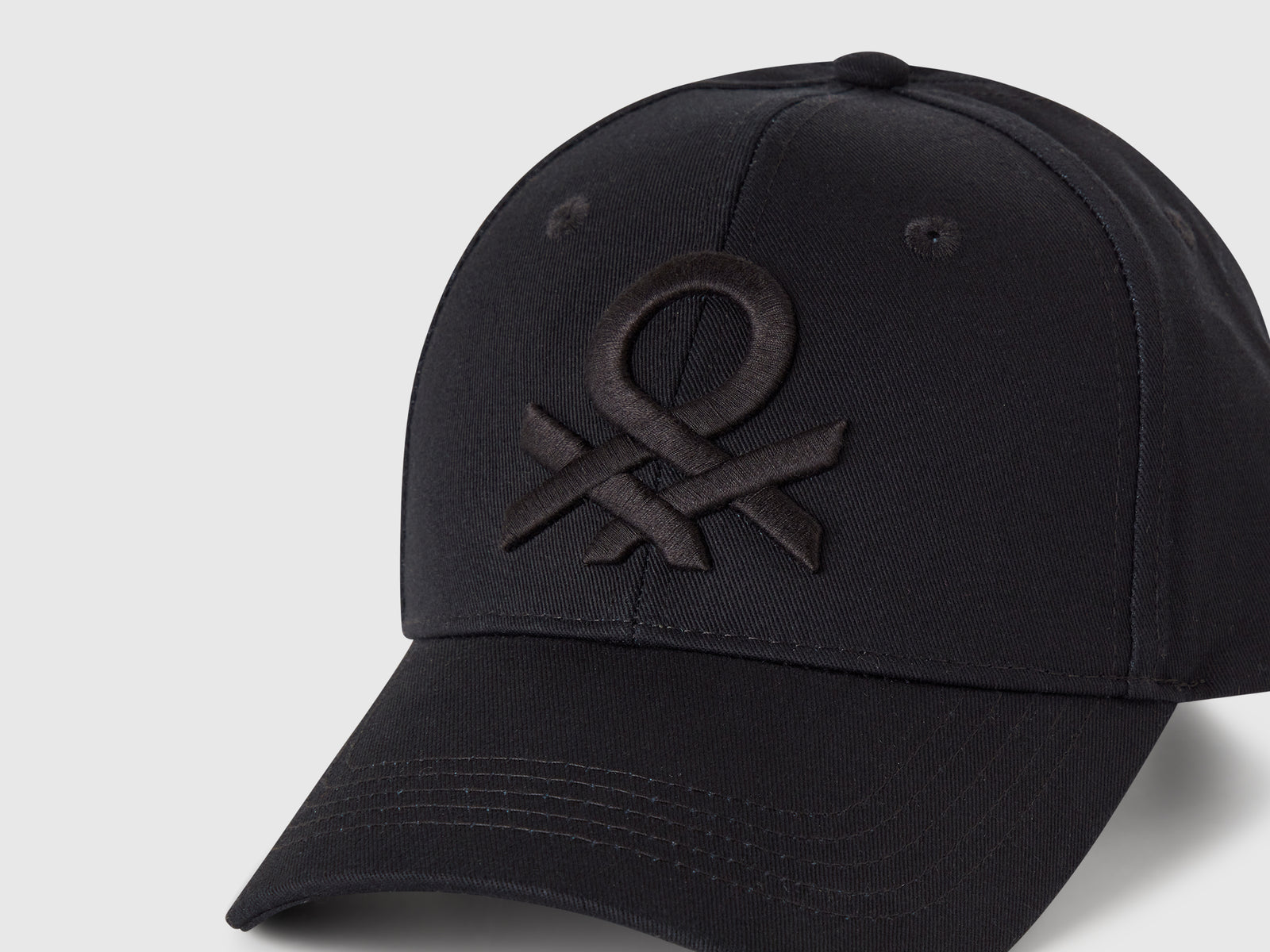 Cappello baseball con logo ricamato da uomo nero 3 | Benetton Outlet