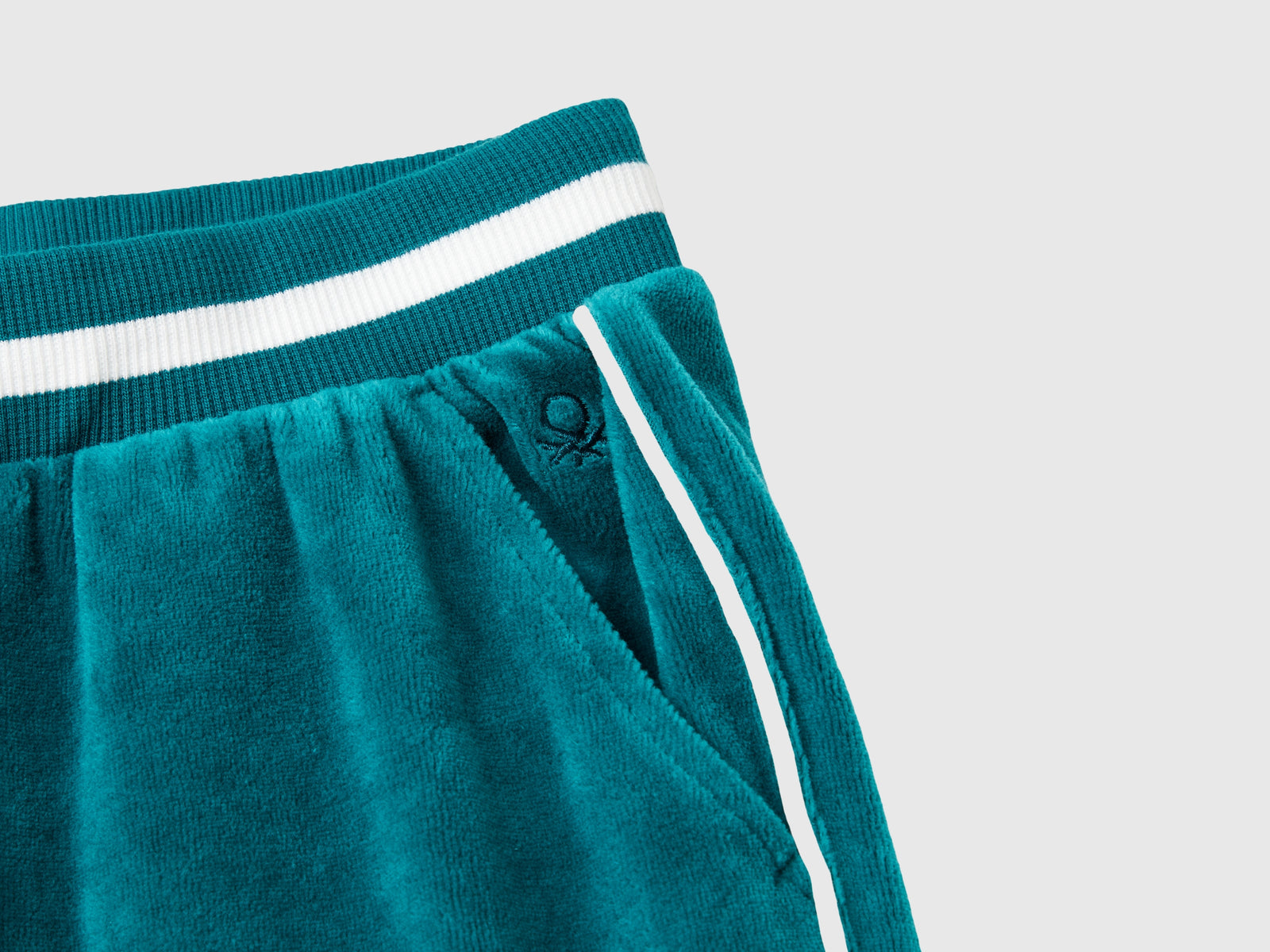 Pantaloni in ciniglia con coulisse da bambina verde scuro 3 | Benetton Outlet