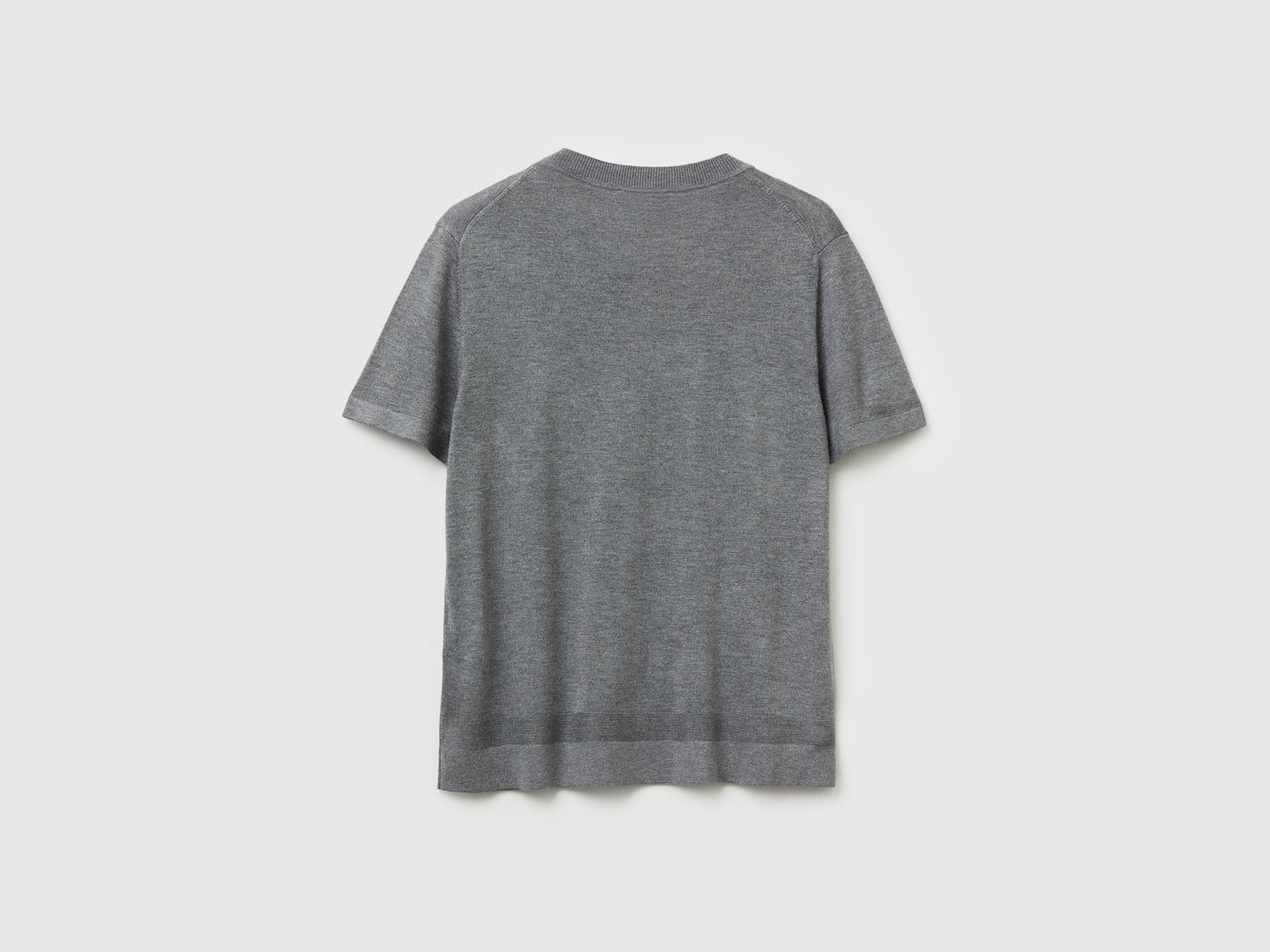 Maglia manica corta in misto seta da donna grigio scuro 2 | Benetton Outlet