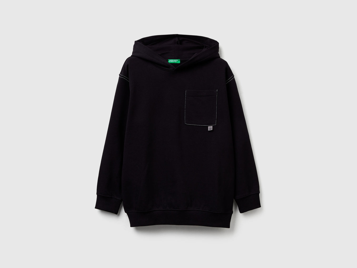 Felpa over fit con stampa spessorata da bambino nero | Benetton Outlet