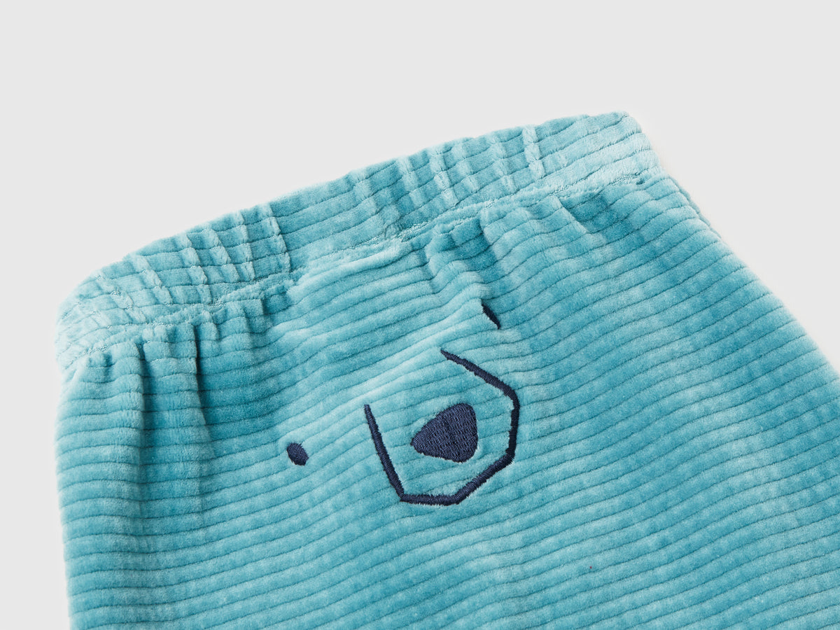 Pantaloni in ciniglia con ricamo