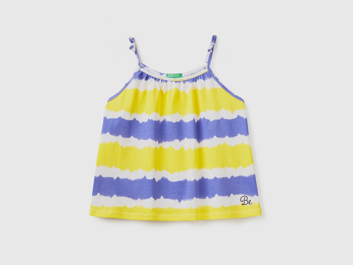Top smanicato in puro cotone con stampa effetto tye-dye