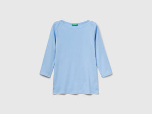 T-shirt con scollo a barchetta