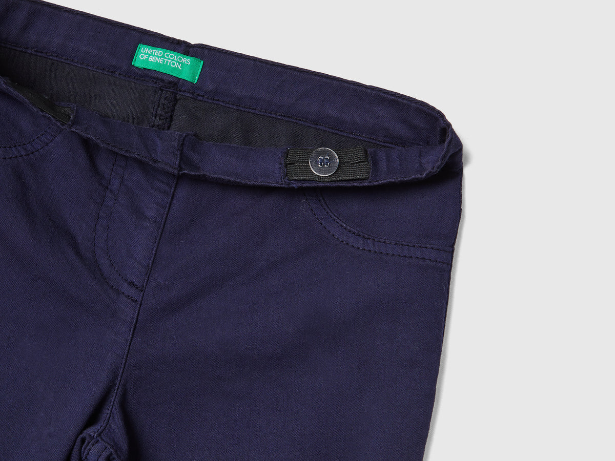 Pantaloni super skinny