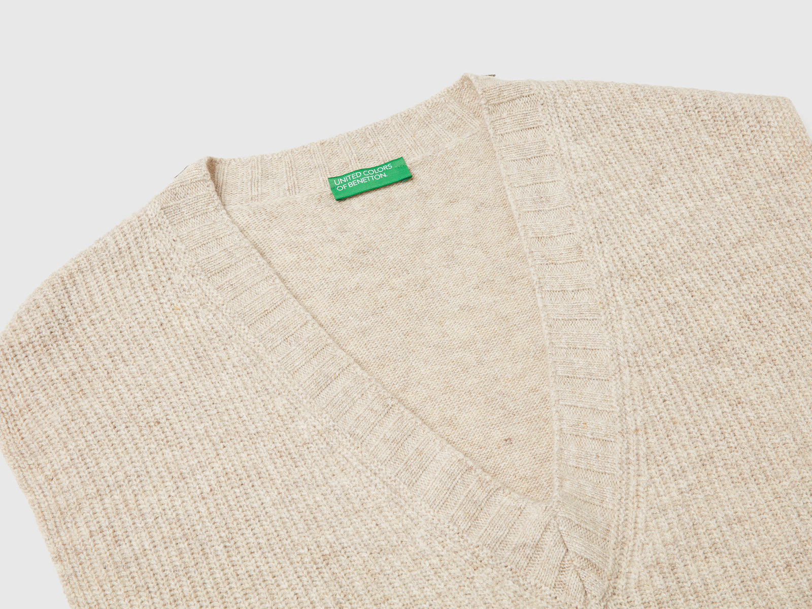 Gilet con scollo a V in misto lana da donna beige 3 | Benetton Outlet