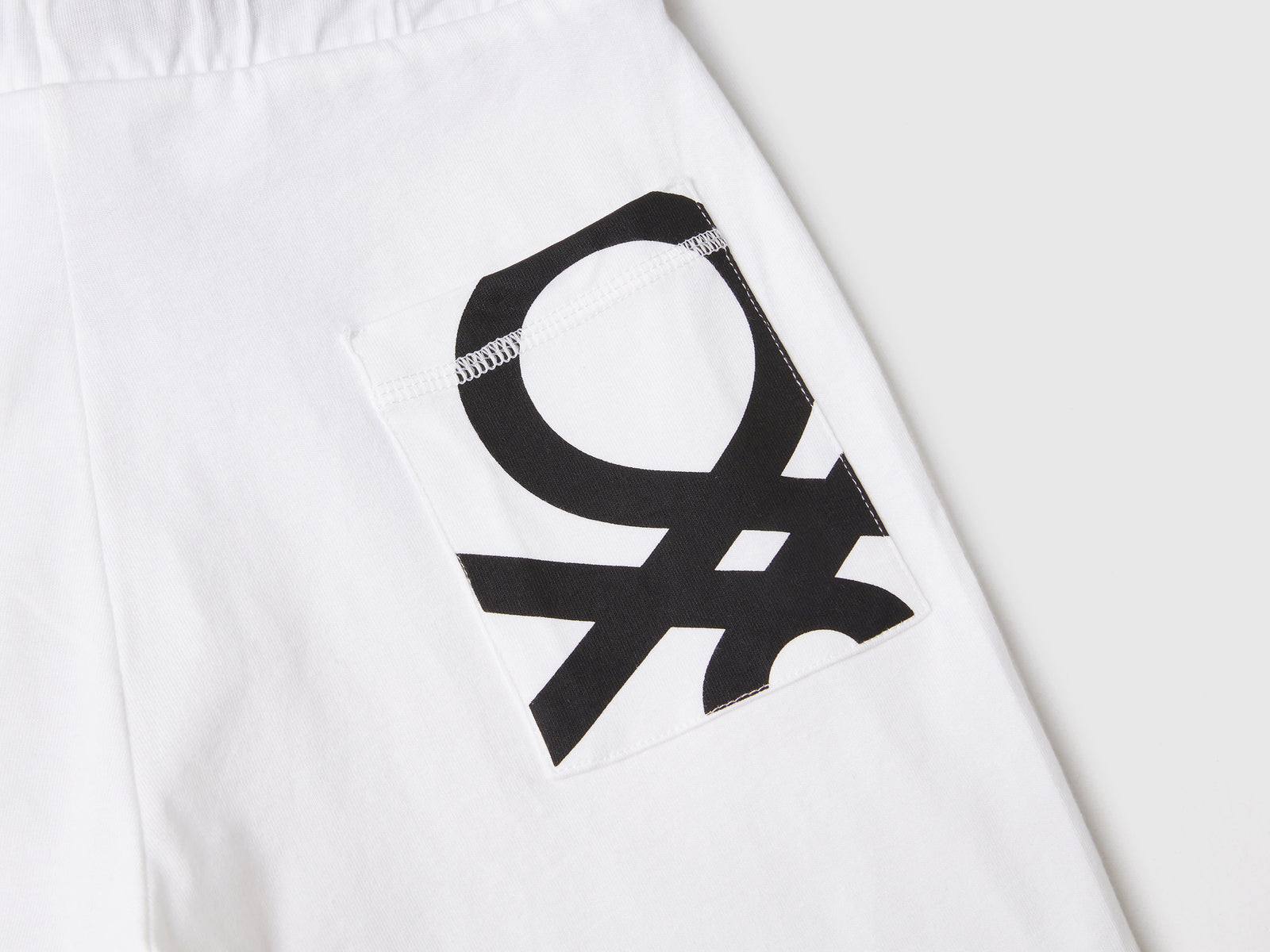 Bermuda in 100% cotone da bambino bianco 3 | Benetton Outlet
