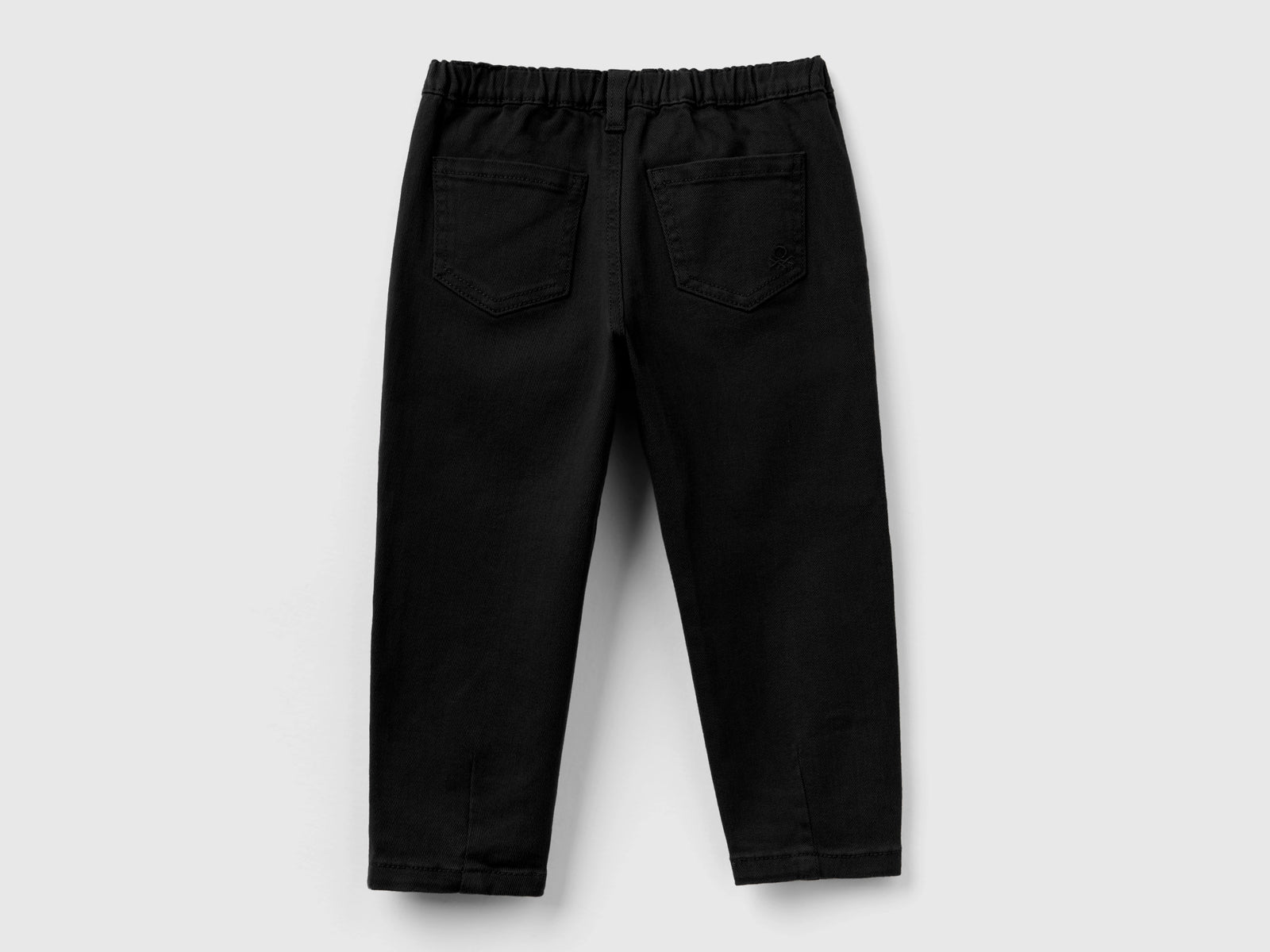 Pantaloni baggy fit da bimba nero 2 | Benetton Outlet