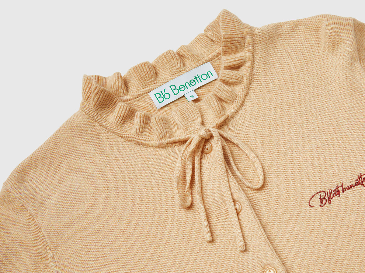 Cardigan con collo rouches