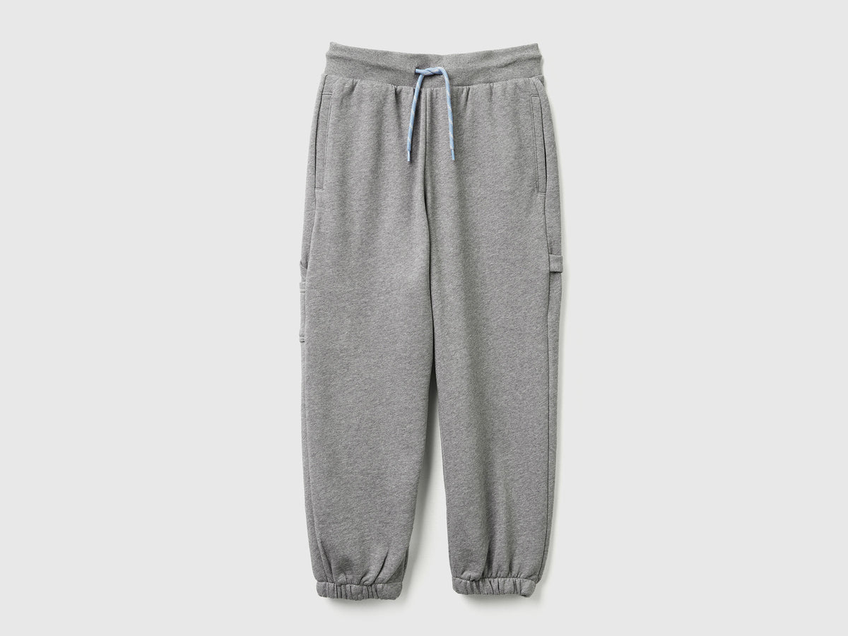 Joggers ampi con tasche