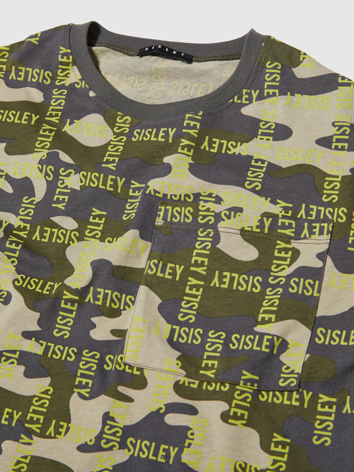 T-shirt camouflage
