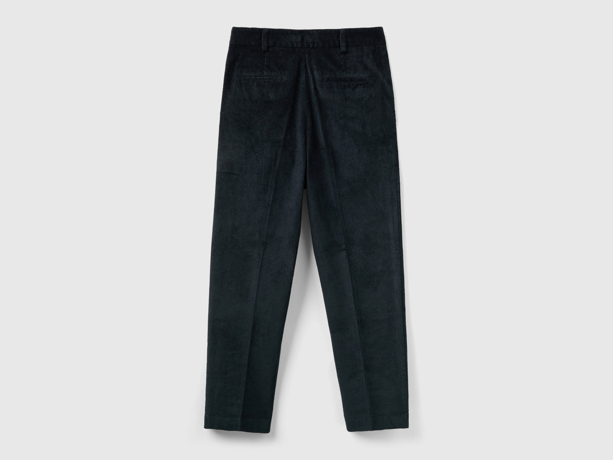 Pantaloni cropped in velluto a coste