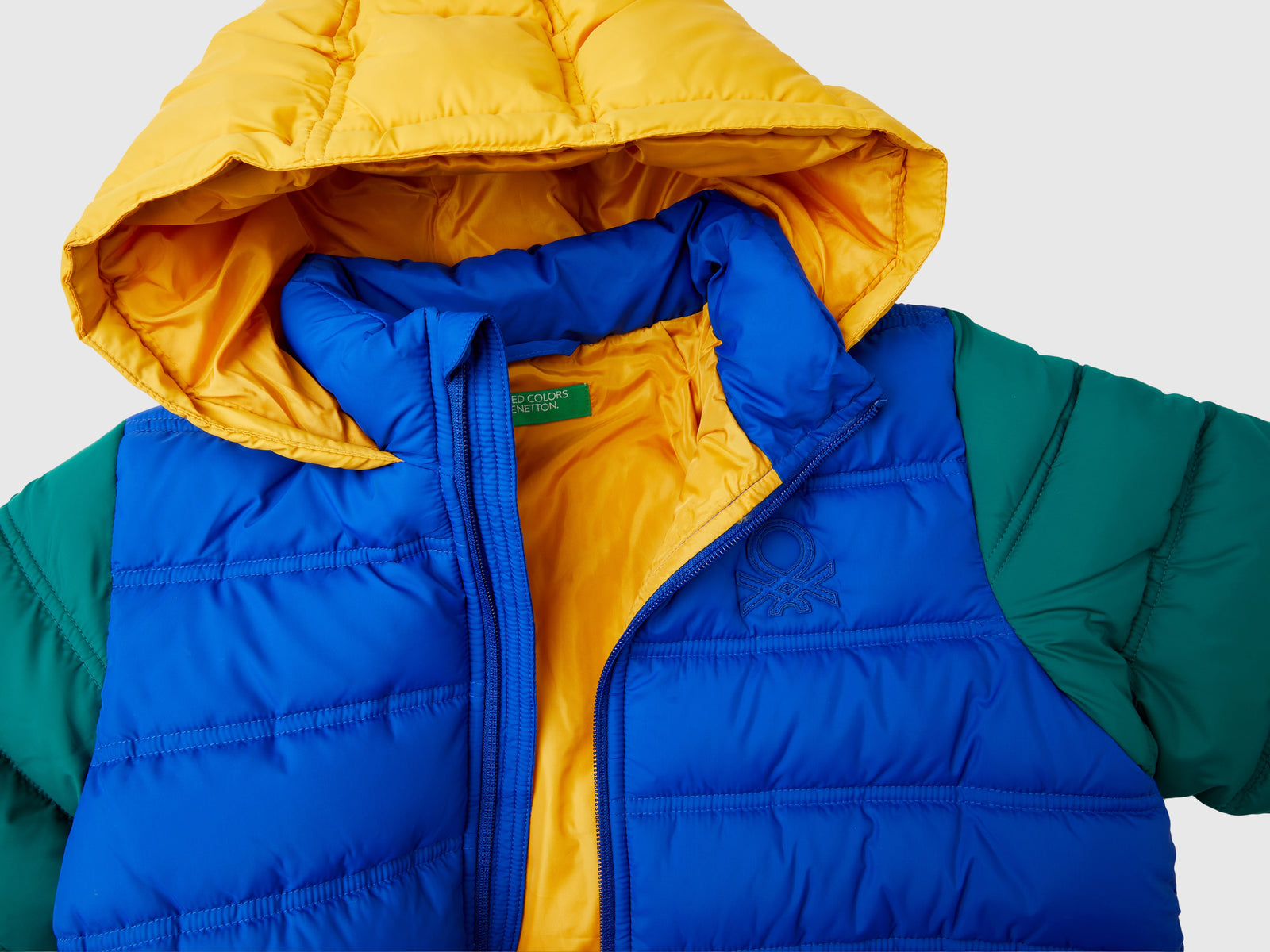 Giubbotto imbottito con cappuccio e logo da bambino multi-color 3 | Benetton Outlet