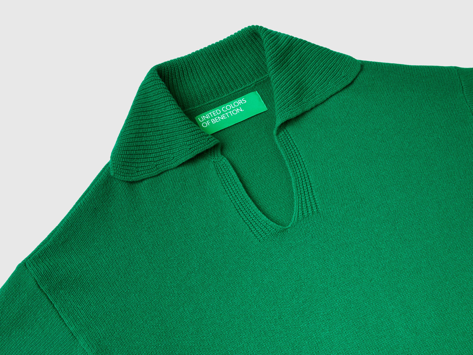 Maglia boxy fit con collo a polo da donna verde 3 | Benetton Outlet