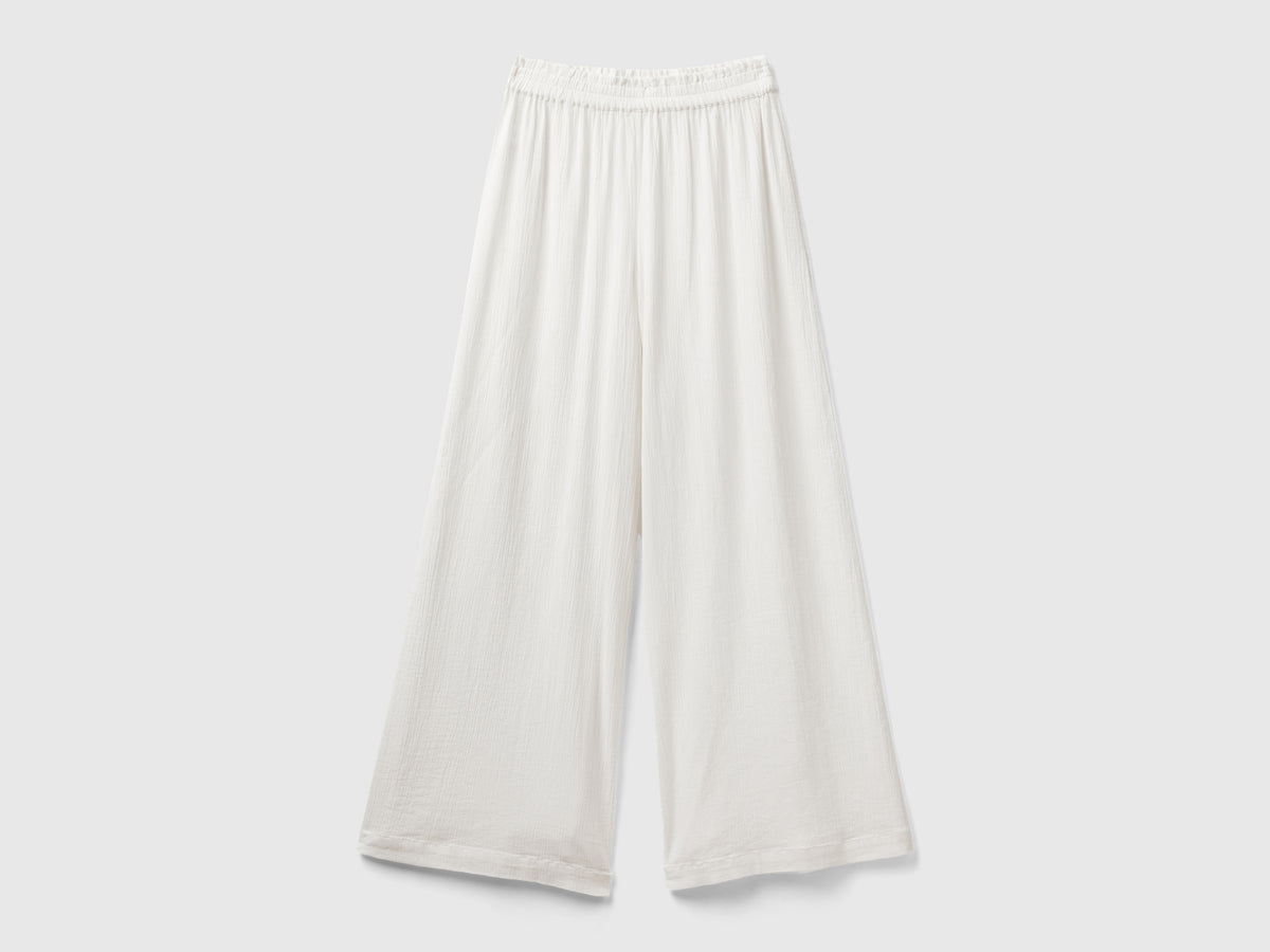 Pantaloni con gamba ampia