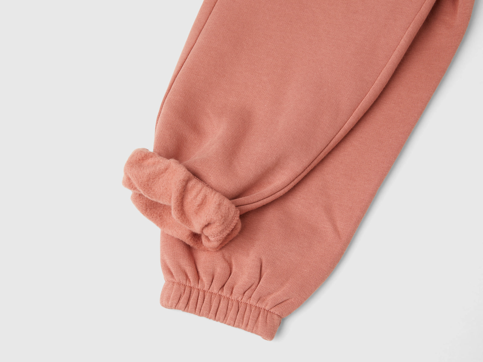 Joggers in felpa con coulisse da bimba salmone 3 | Benetton Outlet