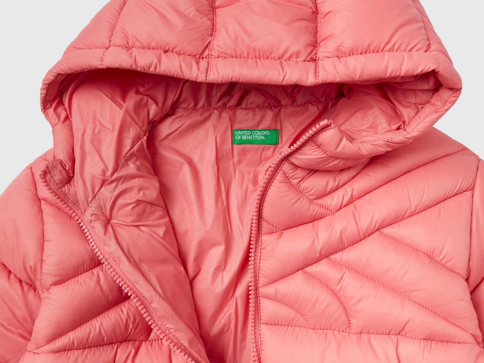 Piumino corto imbottito con ovatta riciclata da bimbo rosa 3 | Benetton Outlet