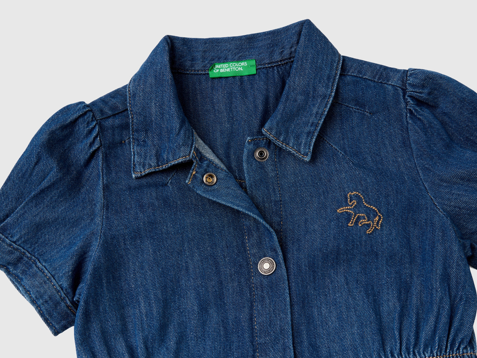 Chemisier di jeans con colletto da bimba blu 2 | Benetton Outlet