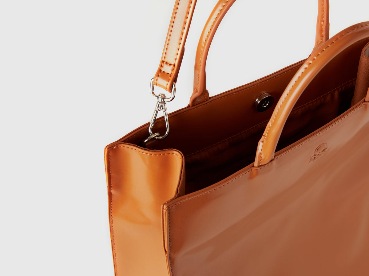Shopping bag effetto opaco