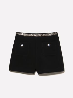 Shorts con applicazione gioiello
