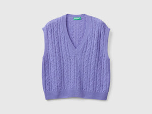 Boxy fit vest with braids and perforations