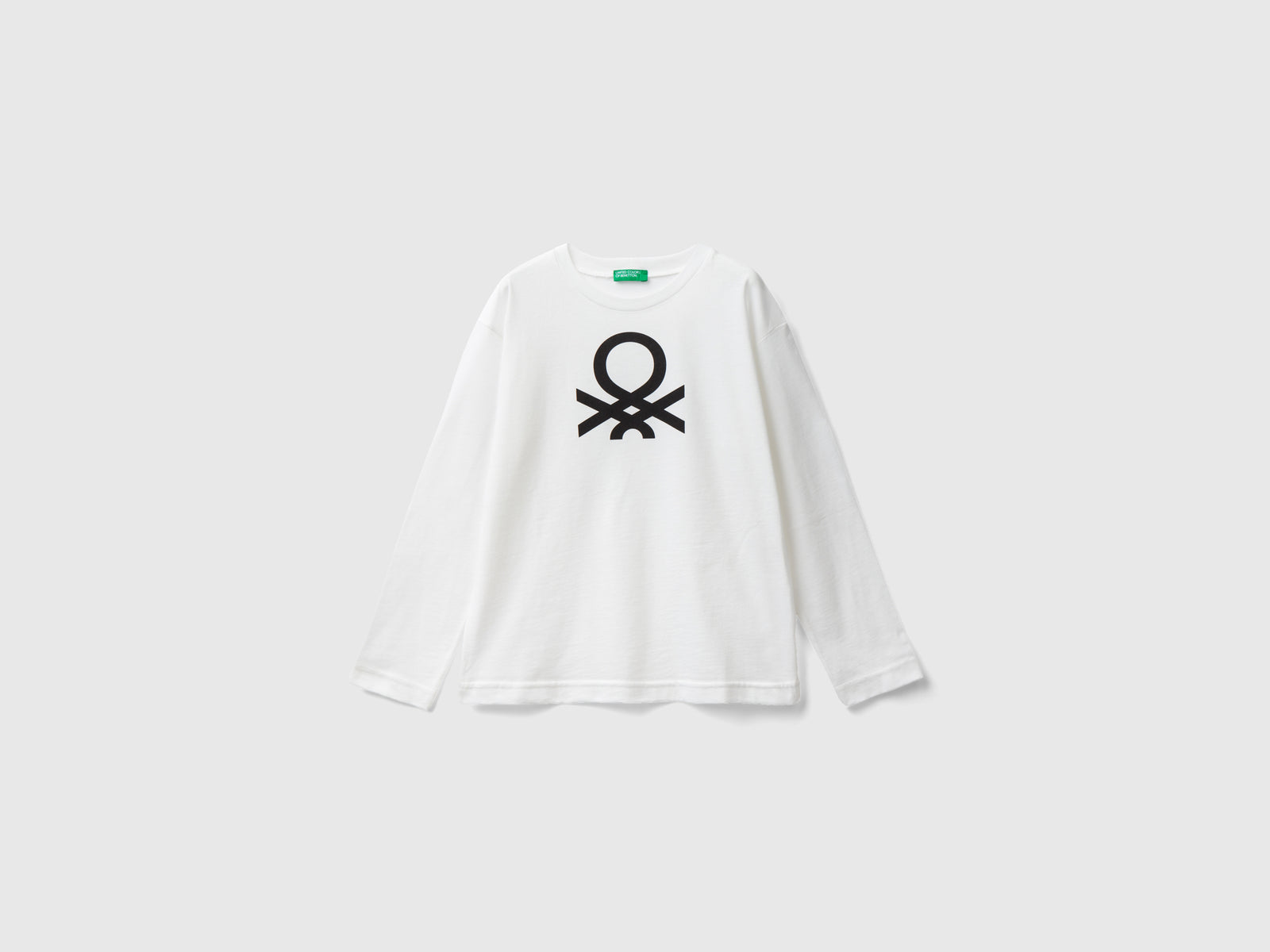 T-shirt manica lunga con logo da bambino bianco panna | Benetton Outlet