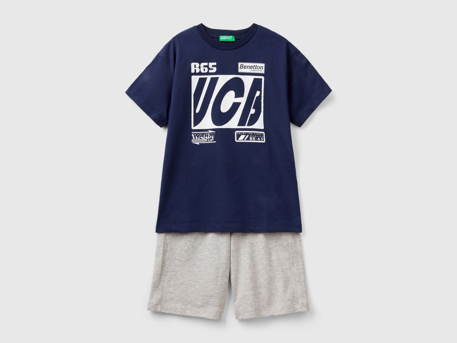 Completo t-shirt e bermuda da bambino blu scuro | Benetton Outlet