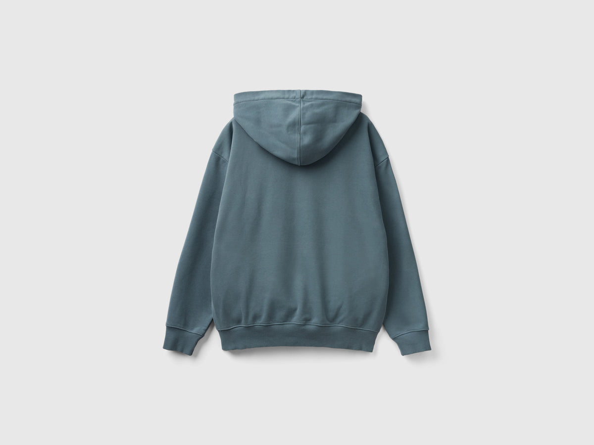 Felpa con ricamo in misto cotone bio