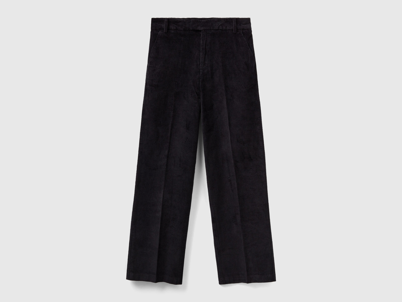Pantaloni straight in velluto a coste da donna nero | Benetton Outlet