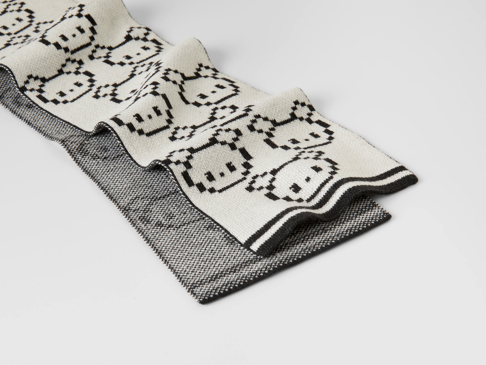 Sciarpa con pattern animaletti da bimbo bianco 2 | Benetton Outlet