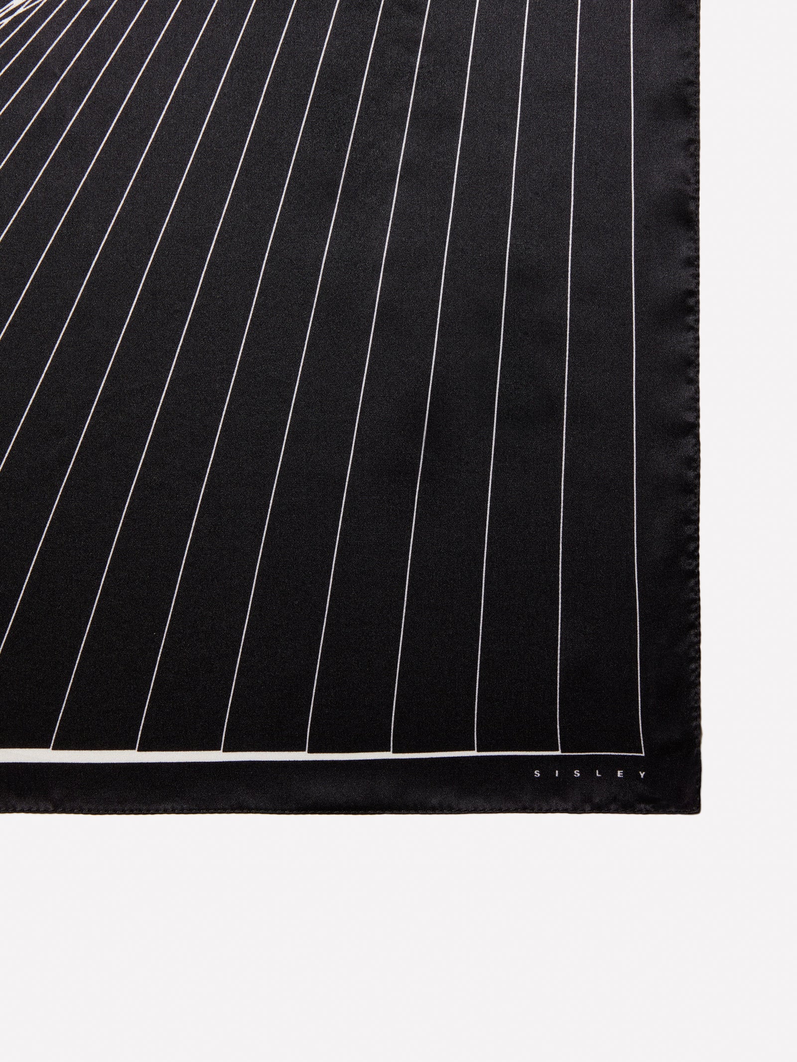 Foulard 100% seta stampa geometrica da donna nero 2 | Sisley Outlet