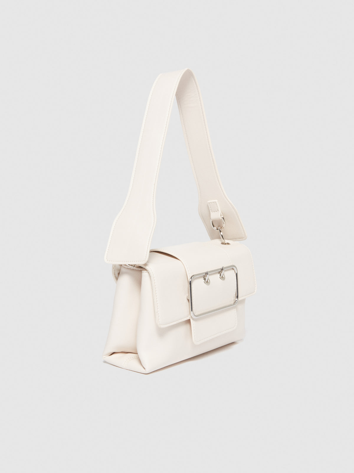 Borsa a spalla con maxi fibbia