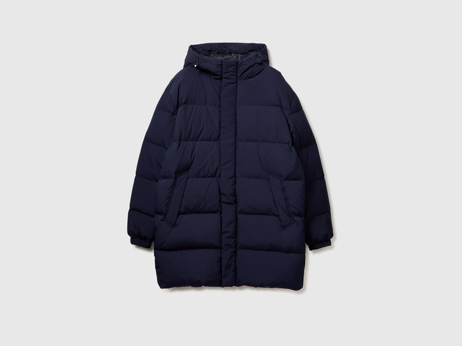 Piumino lungo imbottito con piuma riciclata da uomo blu scuro | Benetton Outlet