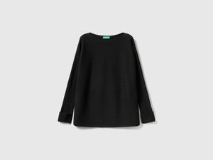 Maglia con scollo a barchetta
