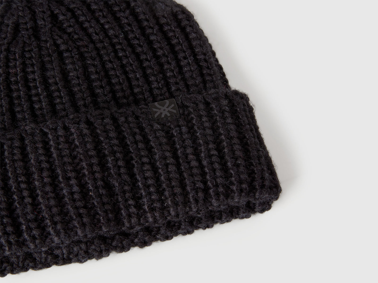 Berretto in misto lana da bambino nero 3 | Benetton Outlet