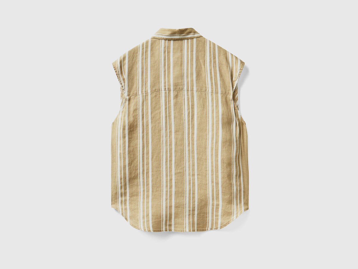 Camicia smanicata in puro lino con stampa fantasia su tutto il capo