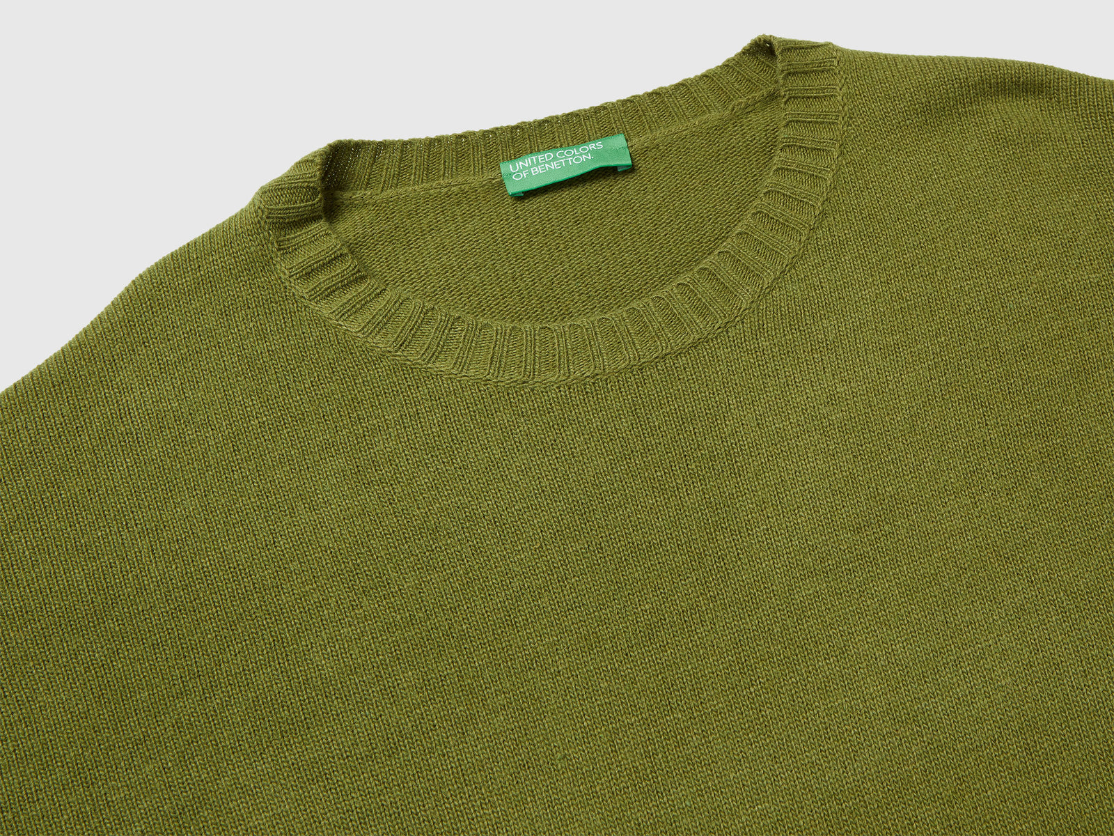 Maglione in misto lana e viscosa da donna verde militare 3 | Benetton Outlet