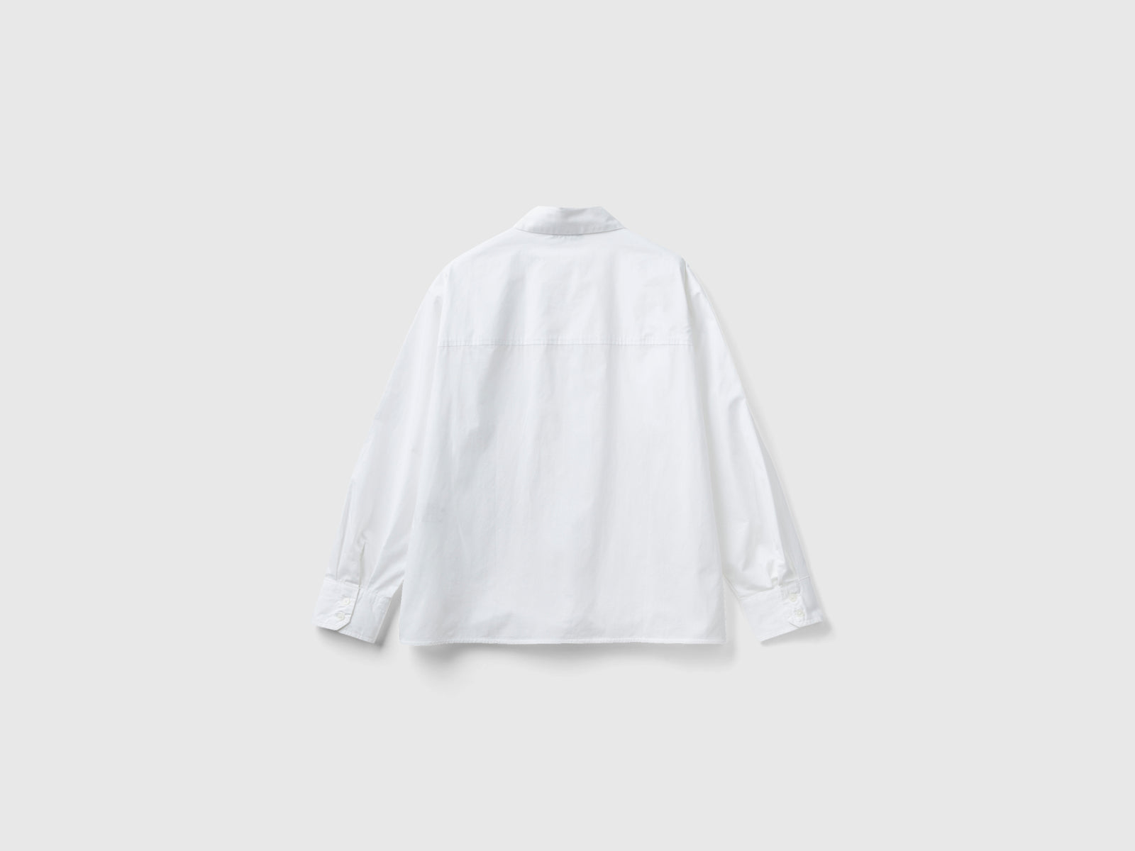 Camicia con tasche e spacchi da donna bianco 2 | Benetton Outlet