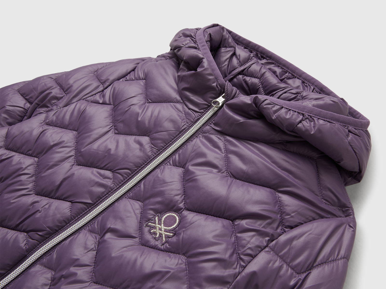 Giubbino imbottito con cappuccio da bambina viola 3 | Benetton Outlet