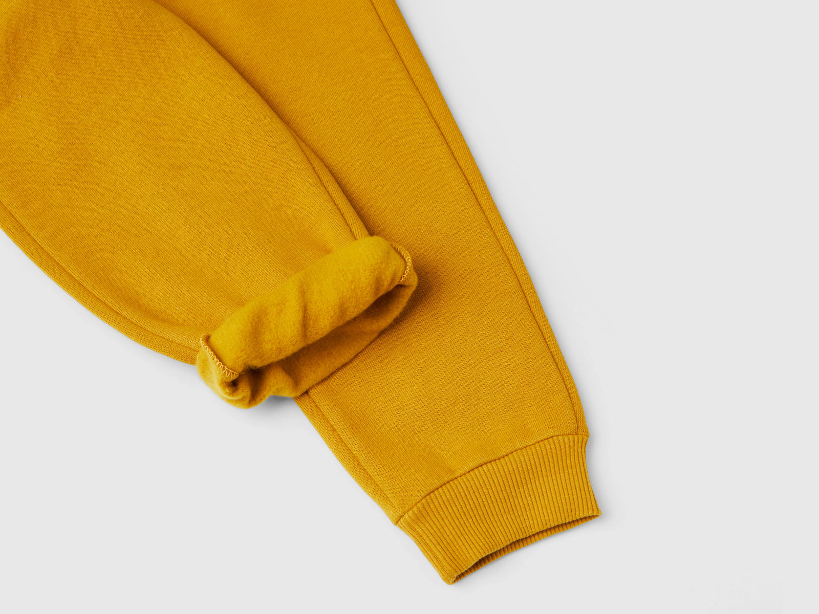 Joggers in calda felpa da bimbo senape 3 | Benetton Outlet