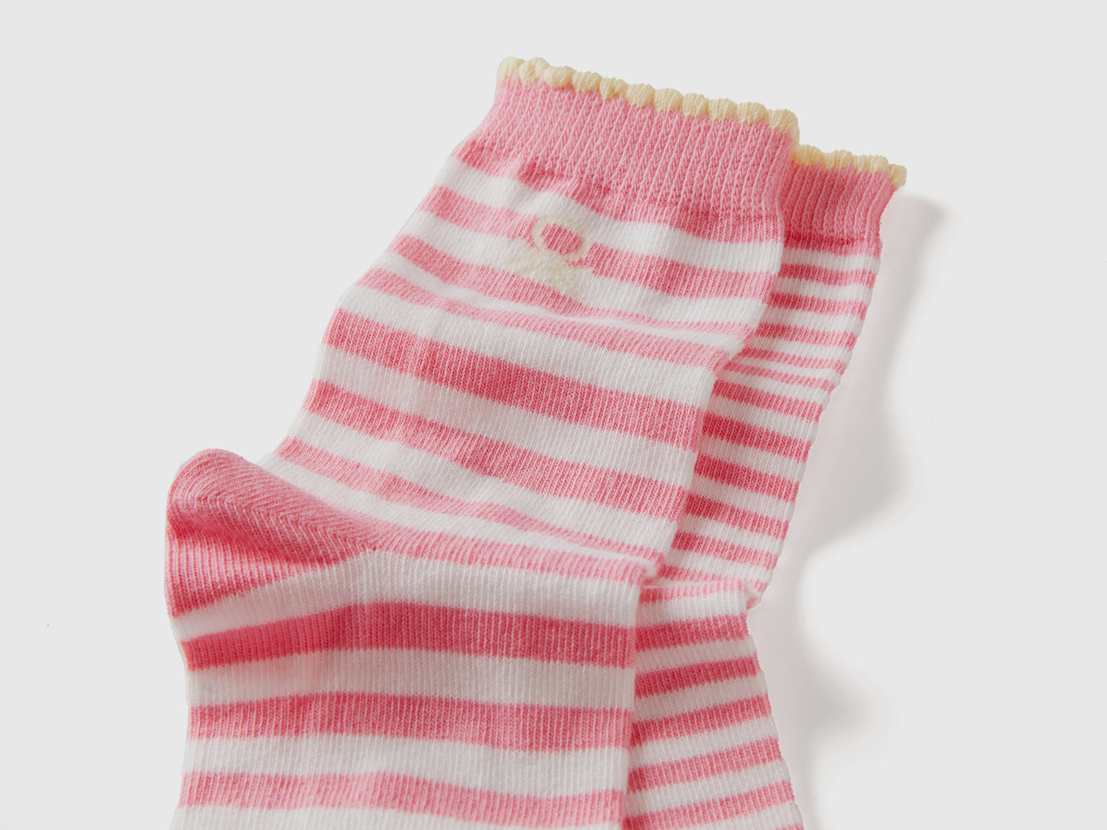 Calzini lunghi mix & match a righe da bambino rosa 2 | Benetton Outlet