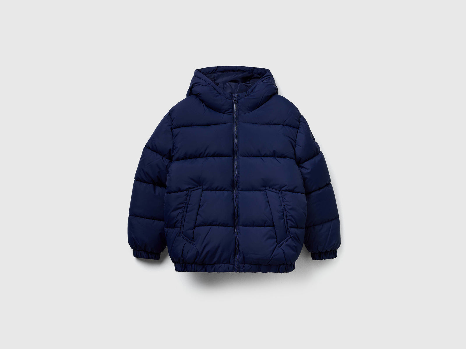 Giubbotto imbottito con cappuccio da bambino blu scuro | Benetton Outlet