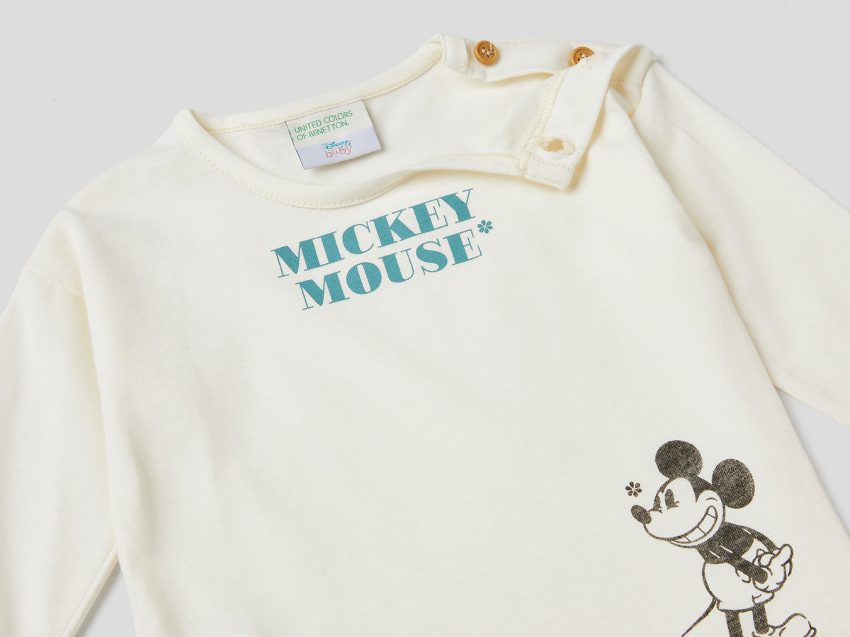 T-shirt Mickey & Friends in caldo cotone