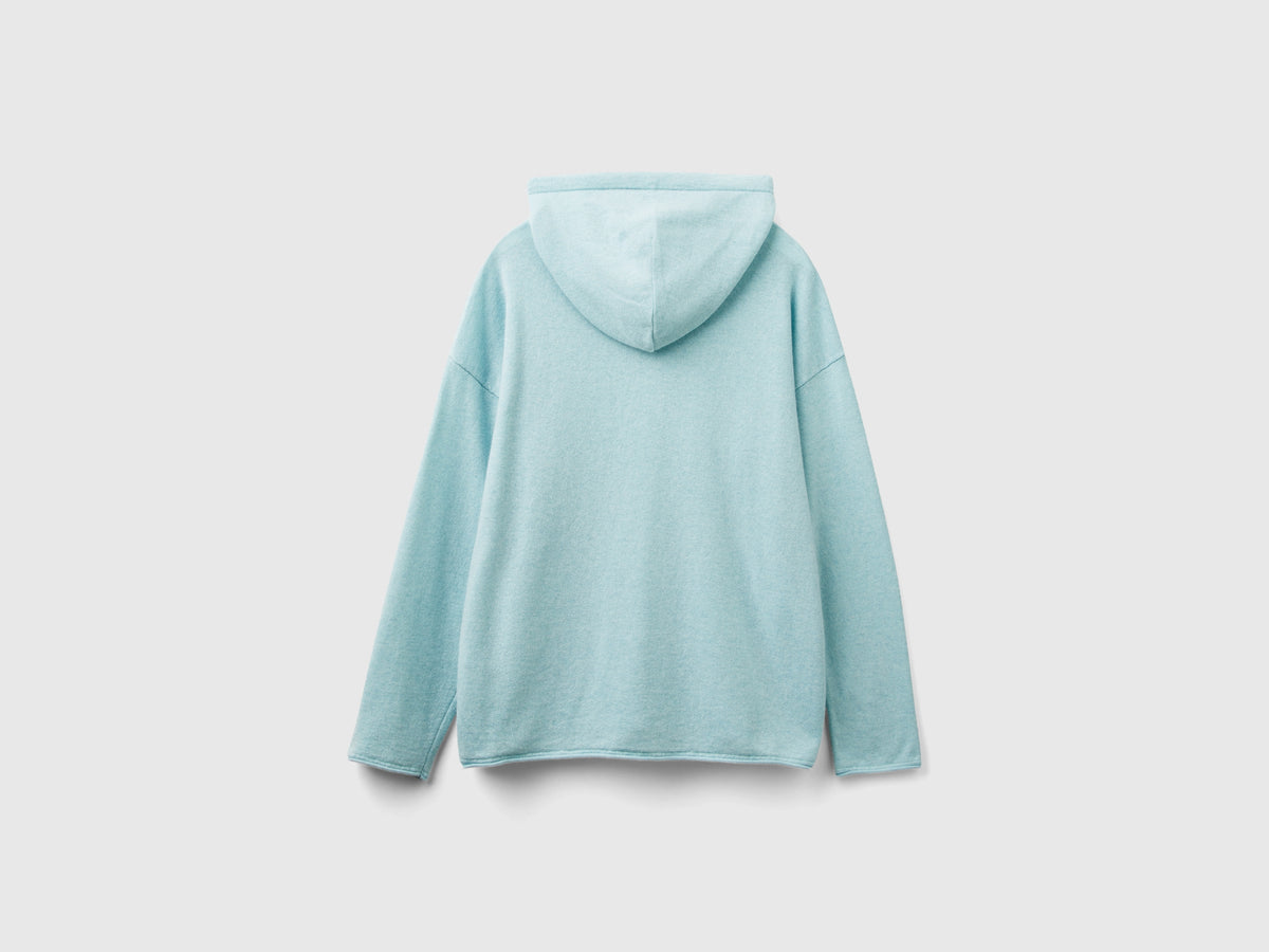 Maglia verde acqua chiaro misto cashmere con cappuccio