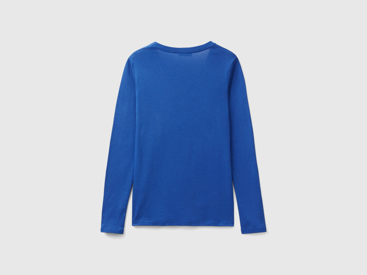 T-shirt a manica lunga con scollo a V