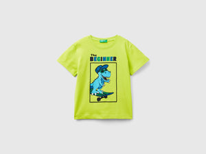 T-shirt con dettagli fluo